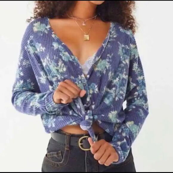 Out from under UO blue floral button up long sleeve cardigan top - Picture 1 of 14